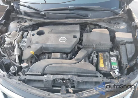 2015 Nissan Altima 2.5 S z USA, uszkodzony, nr VIN 1N4AL3AP3FN915368
